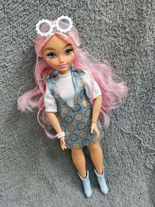 Barbie Dream besties doll