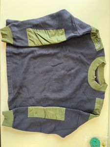 Stylish Navy & Green Sweat-shirt