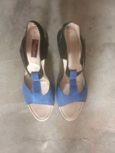 Stylish Blue &amp; Black Sandals