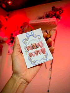 Sparkling Pink Press-On Nails Set