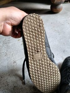Onitsuka Tiger Black Leather Sneakers