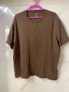 H&amp;M Regular Fit Tshirt - XXL (worn once)