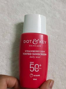 Dot & Key Strawberry Dew Tinted Sunscreen