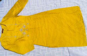 Elegant Yellow Embroidered Kurta