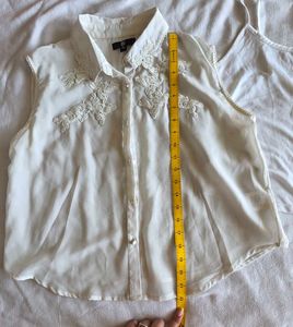 Chic Sleeveless Top.with inner