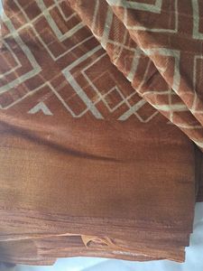new Elegant Brown Geometric Print Saree