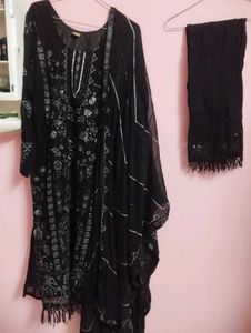 stylish pakistani Kurta Set with Dupatta