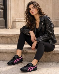 Onitsuka Tiger Sneakers - Black Pink