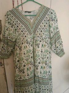 Bohemian Print Kurta with V-Neck