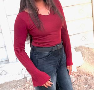 Ribbed Flare Sleeve Crop Top