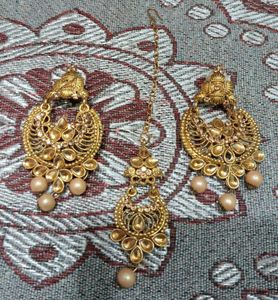 Gold Ethnic Jewellery Set with Maang Tikka