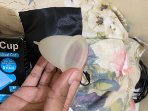 Reusable menstrual cup