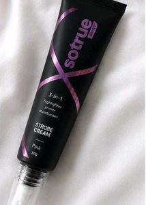 3 in 1 highlighter, moisturizer, primer