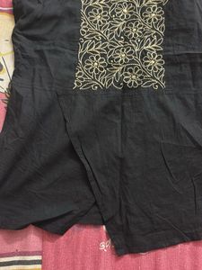 Elegant Black Embroidered Kurta