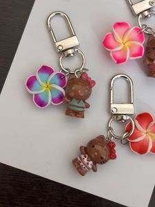 [3] Cute Hello Kitty Flower Keycharms