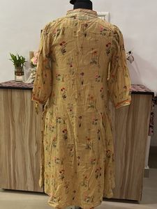 Beautiful Floral Print Kurta