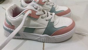 Stylish White &amp; Pink Sneakers