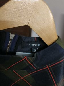 Madame Stylish Plaid Checks Cropped Top