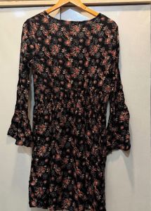 Floral Print V-Neck Mini Dress