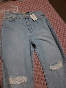 Na-kd Heavily Distressed Straight Fit Jeans