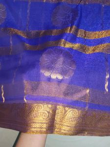 Beautiful Shiny Pattu Saree With Blouse
