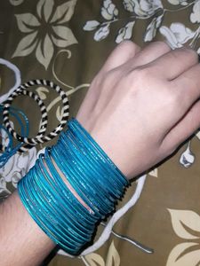 Metal Teal Bangles Set