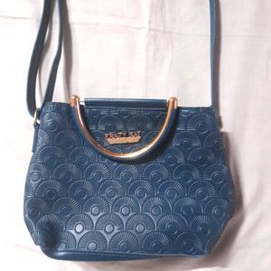 💙👜 New Women's Slingbag Olive Green Bluish Color