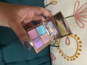 Shimmer &amp; Matte Eyeshadow Palette