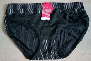 3 Panty Comb