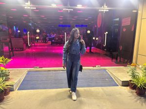 Zara Chic Cropped Denim Jacket