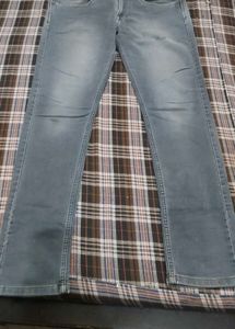 Light grey Wash Jeans
