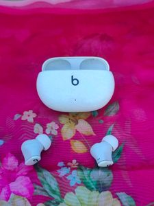 Beats Wireless Earbud Case
