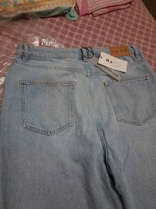 Na-kd Heavily Distressed Straight Fit Jeans