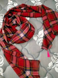 Red Plaid chequered vintage classic scarf