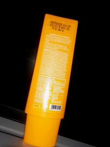 Dot &amp; Key Mango Detan Sunscreen