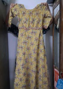 Elegant Yellow Floral Maxi Dress