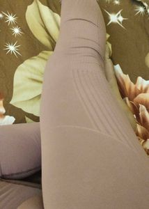 Comfortable Pink Athletic Leggings size-M