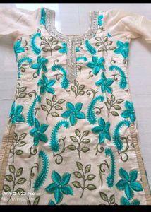 Elegant Embroidered Kurti set