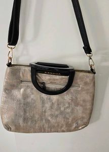 ESBEDA Textured Handbag with Detachable Strap