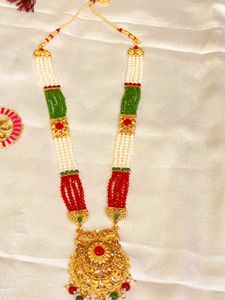 Exquisite Kundan & Pearl Necklace Set