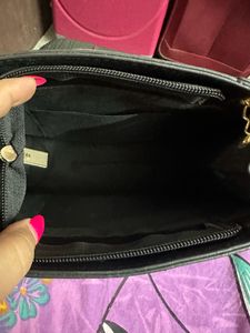 Imported Black Sling In Excellent Condition