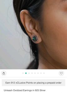 shaya by cartlane  Silver  Emerald Earring