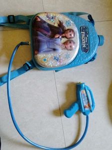 Disney Frozen Backpack Water Squirt Gun Toy