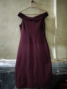 Elegant Off-Shoulder Bodycon Dress