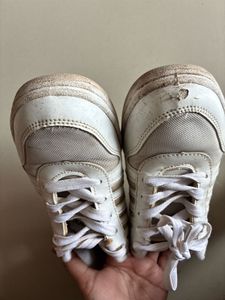 Sparx White Casual Sneakers