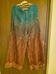 Embroidered Kurta Set with Ombre Pattern XL