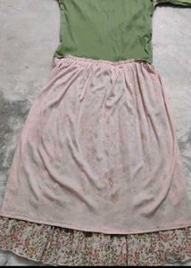Elegant Floral Pleated Maxi Dress