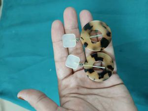 Stylish Leopard Print &amp; Crystal Drop Earrings