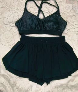 combo ofPuma Yoga Bra - with beautiful shorts 👍