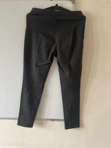 Annabelle grey jegging pant  discription free D